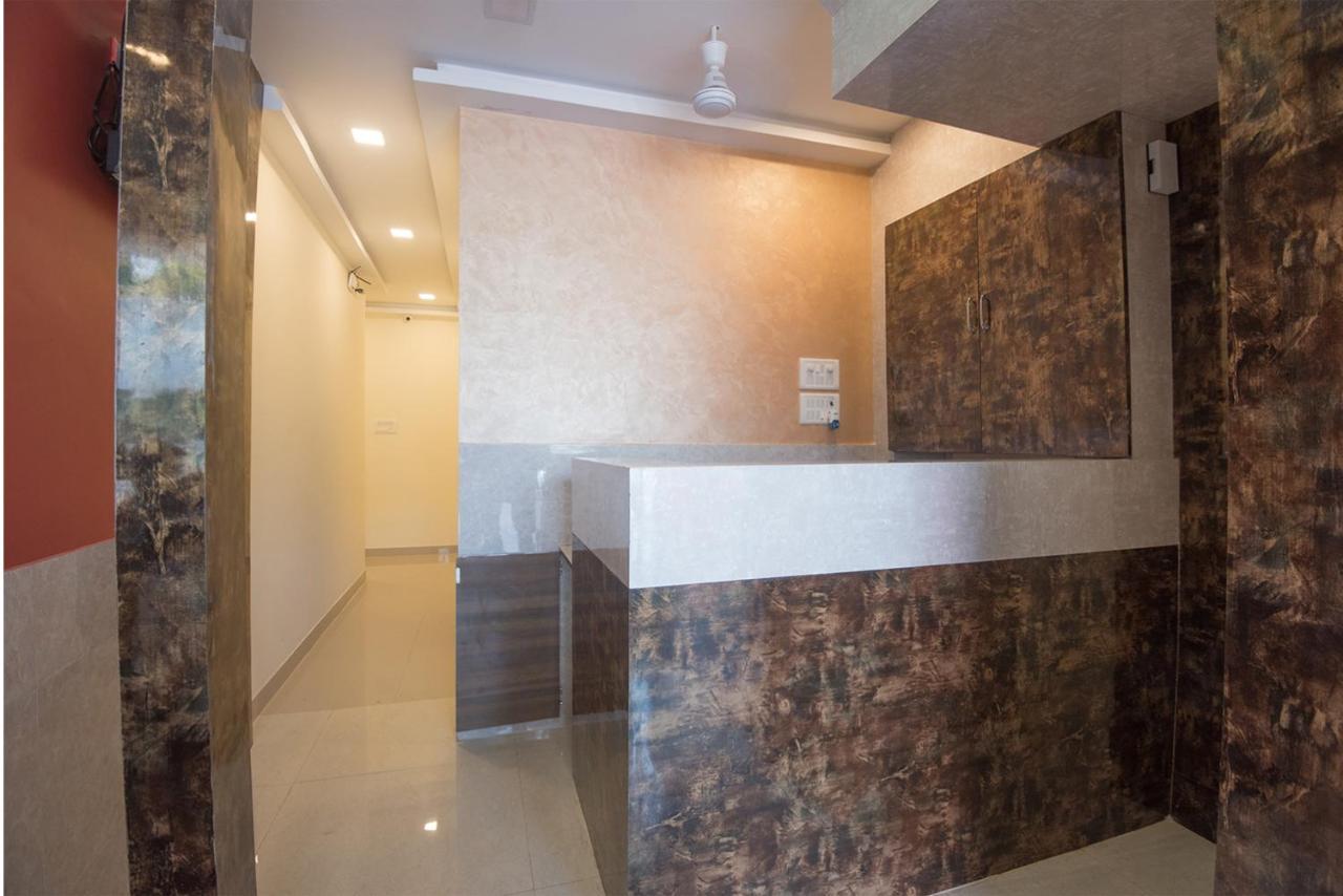 Hotel Golden Galaxy Mumbai Ngoại thất bức ảnh